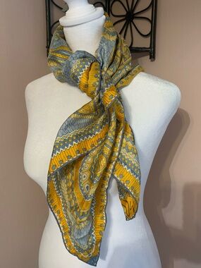 Vera Neumann Silk handrolled scarf yellow gray classic old money luxury